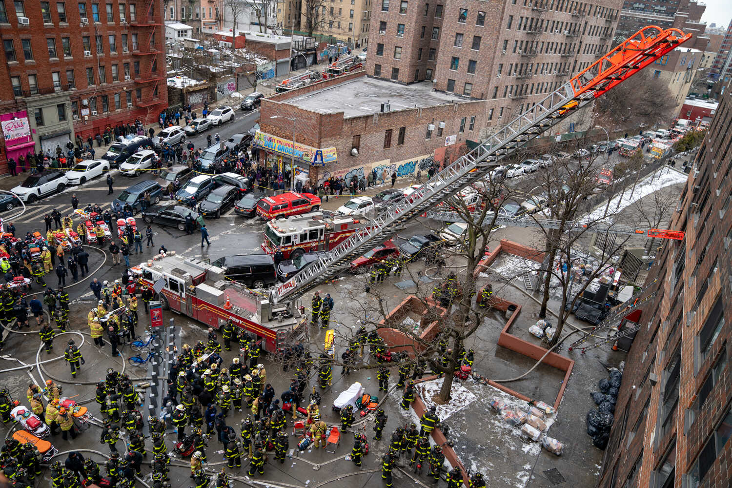 Tragedia en Nueva York lo que sabemos de uno de los peores incendios