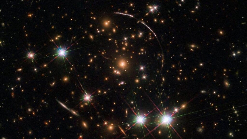 El Telescopio ‘hubble Descubre Earendel La Estrella Más Lejana Jamás Observada Luna Nueva 5349