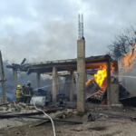 Estallan cuatro pipas de presunto «huachicol» de gas en Tepeaca, Puebla; evacuan a 2 mil personas
