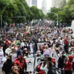 Sube tono de marcha del 2 de octubre